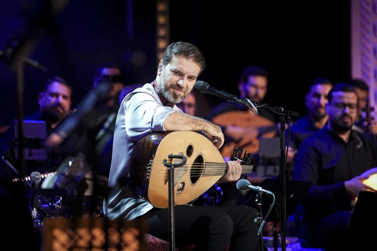 Sanatçı Sami Yusuf, İstanbul’da konser verdi Sanatçı Sami Yusuf, İstanbul’da konser verdi