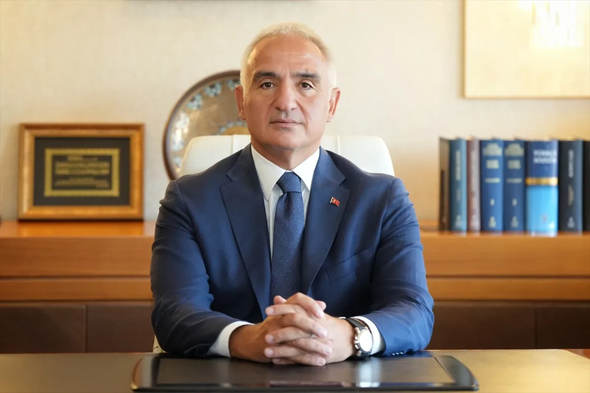 Bakan Ersoy’dan Galata Kulesi’ne Filistin bayrağı yansıtılmasına ilişkin paylaşım Bakan Ersoy’dan Galata Kulesi’ne Filistin bayrağı yansıtılmasına ilişkin paylaşım