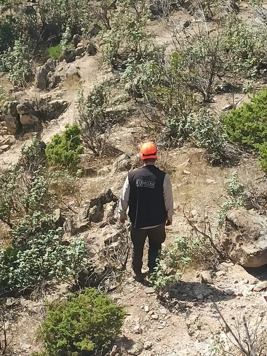 Bursa’da 3 gündür haber alınamayan kadın ormanlık arazide bulundu Bursa’da 3 gündür haber alınamayan kadın ormanlık arazide bulundu