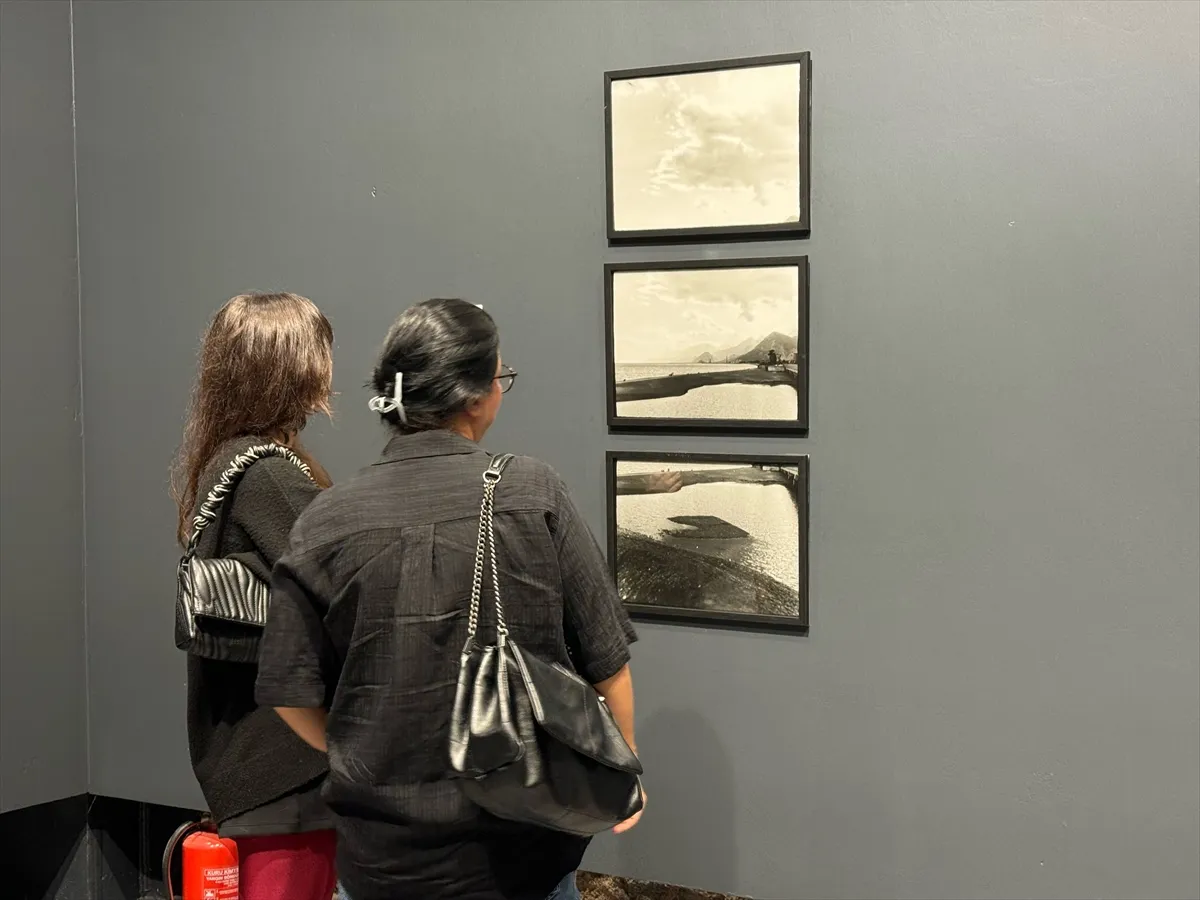 Galeri Beylikdüzü Görsel Sanatlar Yarışması sergisi açıldı Galeri Beylikdüzü Görsel Sanatlar Yarışması sergisi açıldı
