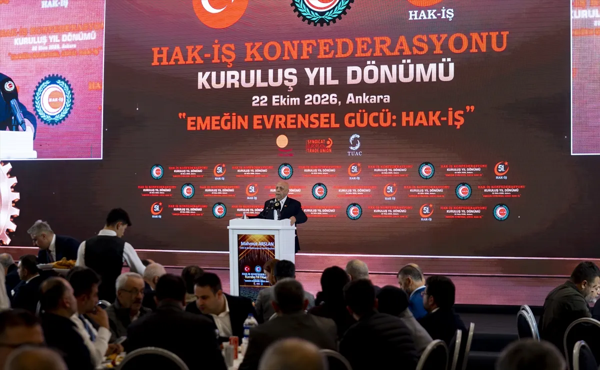 HAK-İŞ Konfederasyonunun 51. kuruluş yıl dönümü kutlandı HAK-İŞ Konfederasyonunun 51. kuruluş yıl dönümü kutlandı