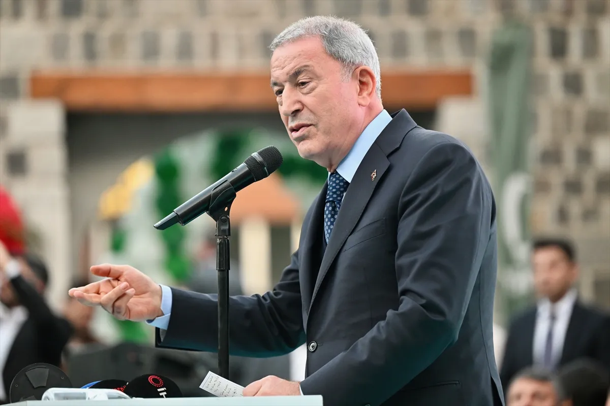 Yeşilay Genel Başkanı Dinç, Kayseri’de konuştu Yeşilay Genel Başkanı Dinç, Kayseri’de konuştu