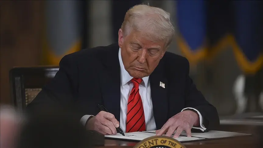 ABD Başkanı Trump’tan, Demokrat Kongre üyesi Omar’ın sahte isim kullandığı iddiası ABD Başkanı Trump’tan, Demokrat Kongre üyesi Omar’ın sahte isim kullandığı iddiası