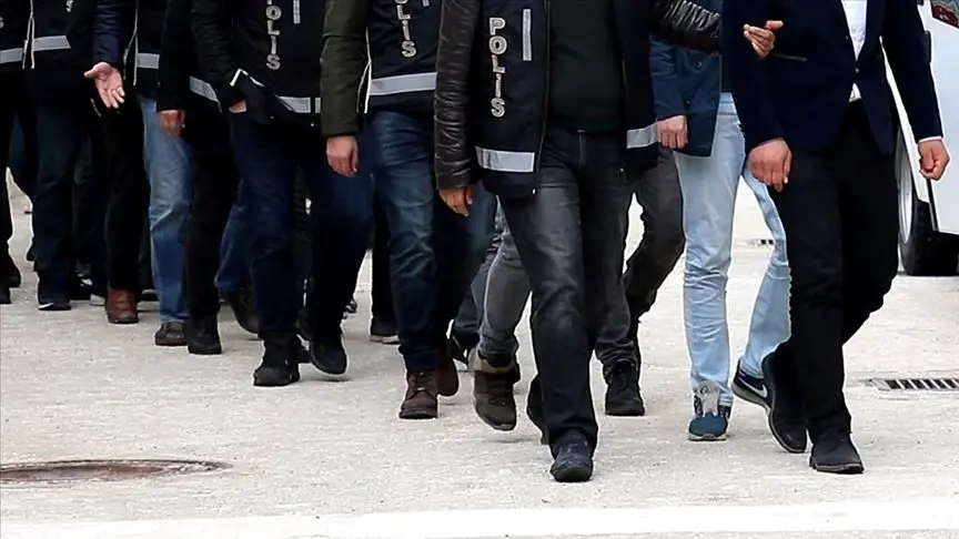 Ankara’da drift yapan 16 şüpheli gözaltına alındı Ankara’da drift yapan 16 şüpheli gözaltına alındı