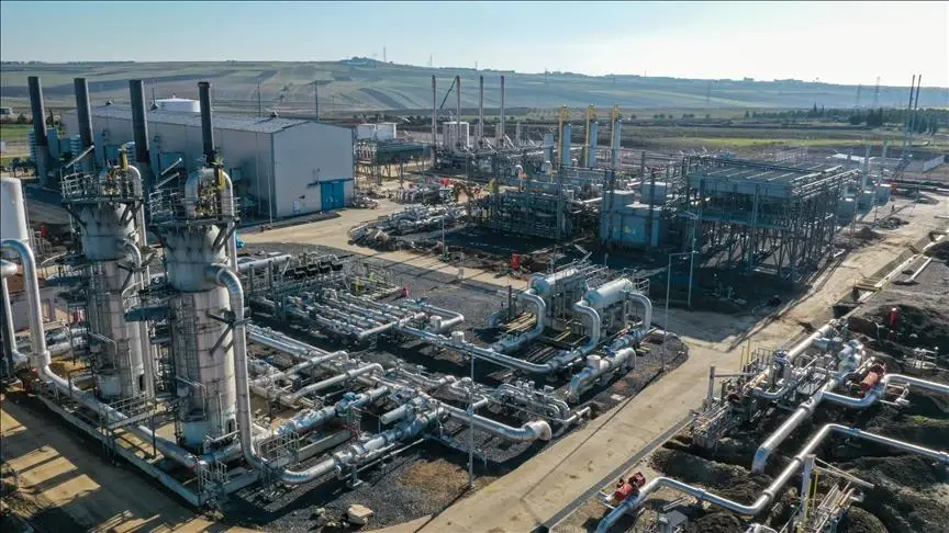 Spot piyasada doğal gaz referans fiyatı 22 bin 400 lira oldu Spot piyasada doğal gaz referans fiyatı 22 bin 400 lira oldu