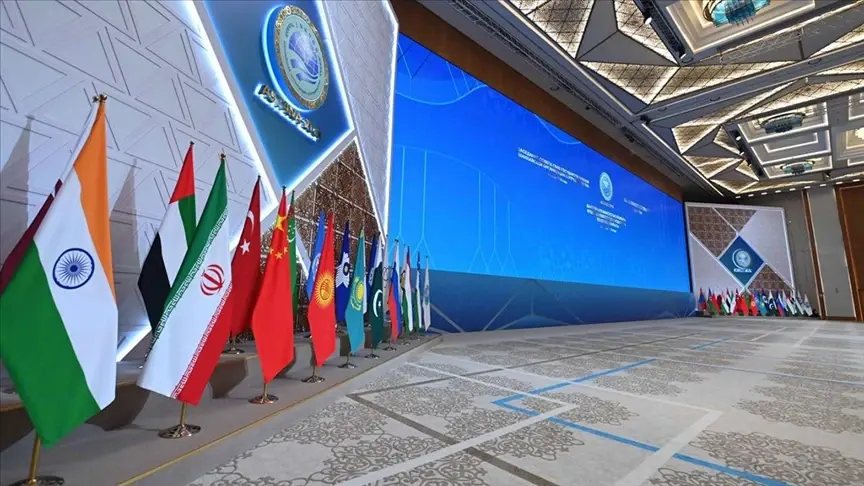 Suudi Arabistan ve İtalya savunma işbirliği ile bölgesel gelişmeleri görüştü Suudi Arabistan ve İtalya savunma işbirliği ile bölgesel gelişmeleri görüştü